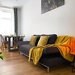 Freundliche Ferienwohnung Mit Regendusche, Kueche, Waschmaschine&Trockner, Tv, Wlan