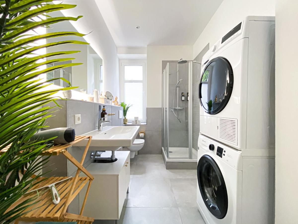 Apartment Freundliche Mit Regendusche, Kueche, Waschmaschine&trockner, Tv, Wlan