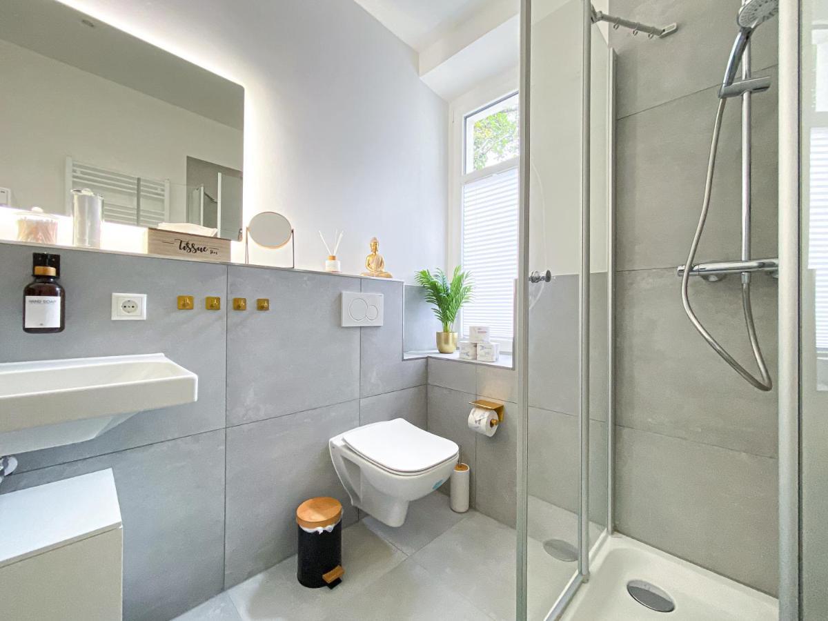 Apartment Freundliche Mit Regendusche, Kueche, Waschmaschine&trockner, Tv, Wlan Leipzig